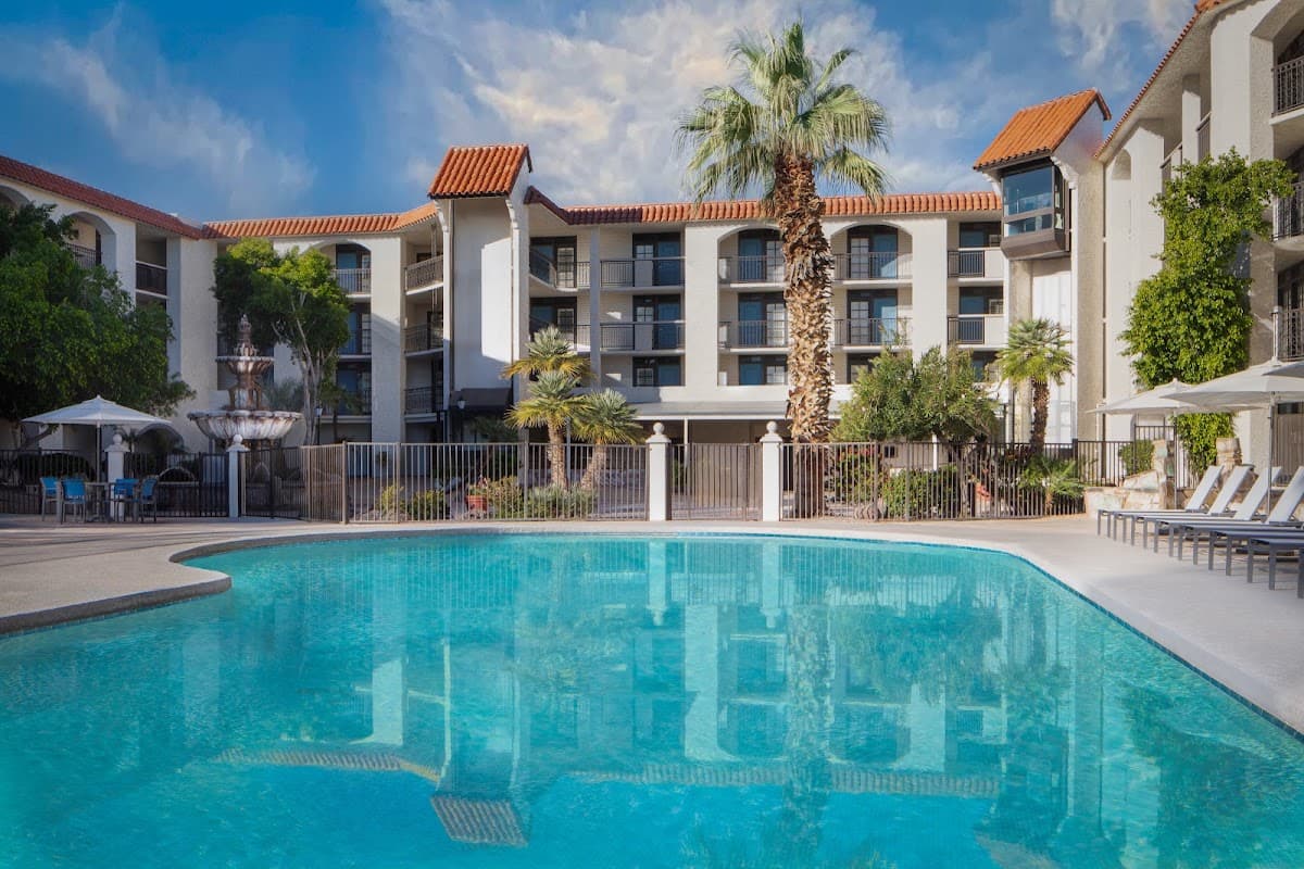 Embassy Suites by Hilton Scottsdale Resort, Hotel in Scottsdale