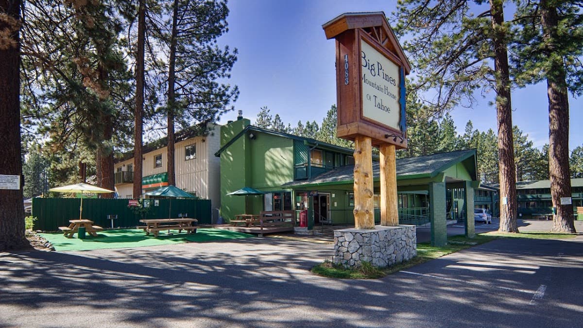 Big Pines Mountain House of Tahoe, Motel in Kingsbury