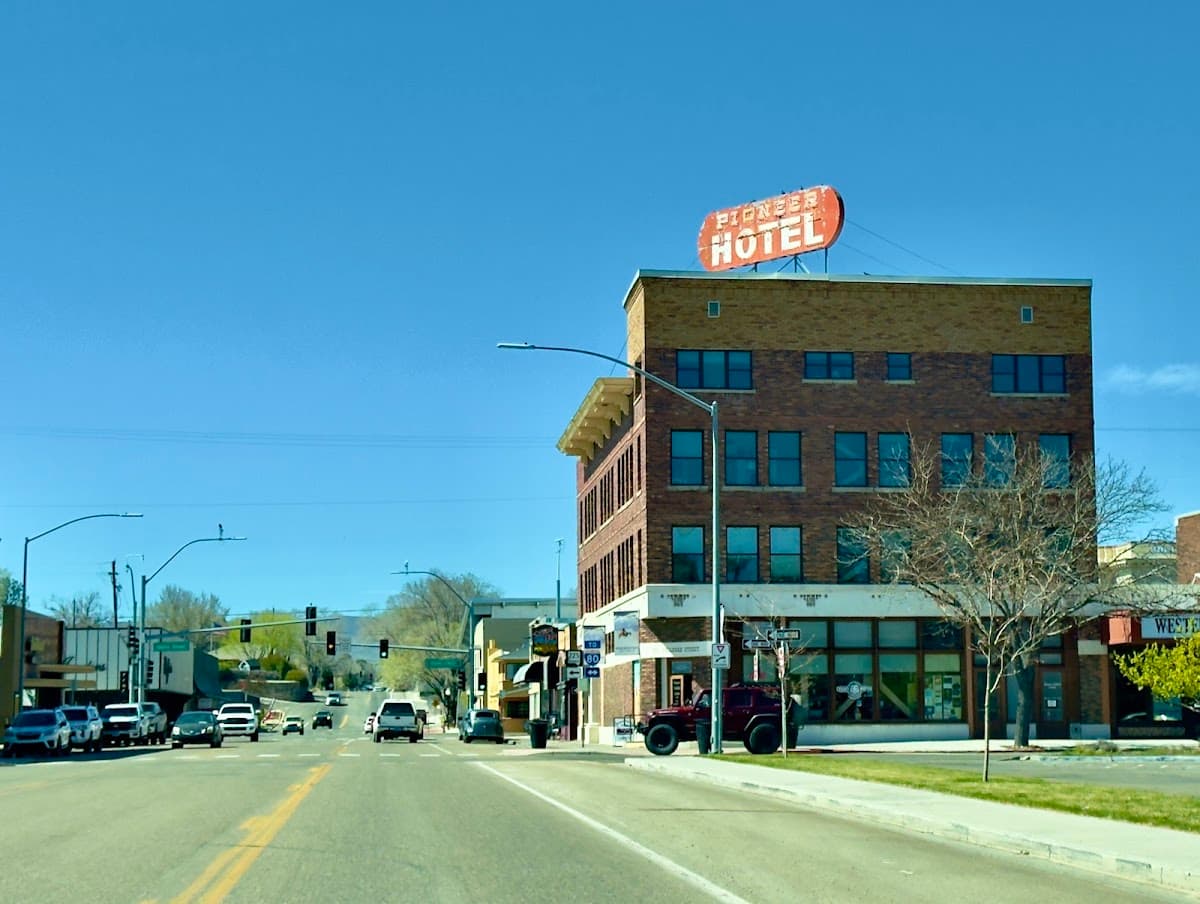 Pioneer Hotel, Hotel in Elko