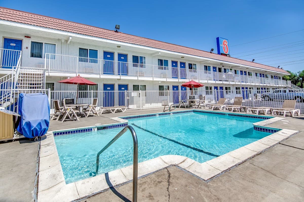 Motel 6 Stockton - Charter Way West, Motel in Stockton