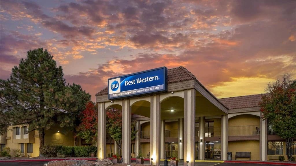 Best Western Airport Albuquerque InnSuites Hotel & Suites, Hotel in Albuquerque