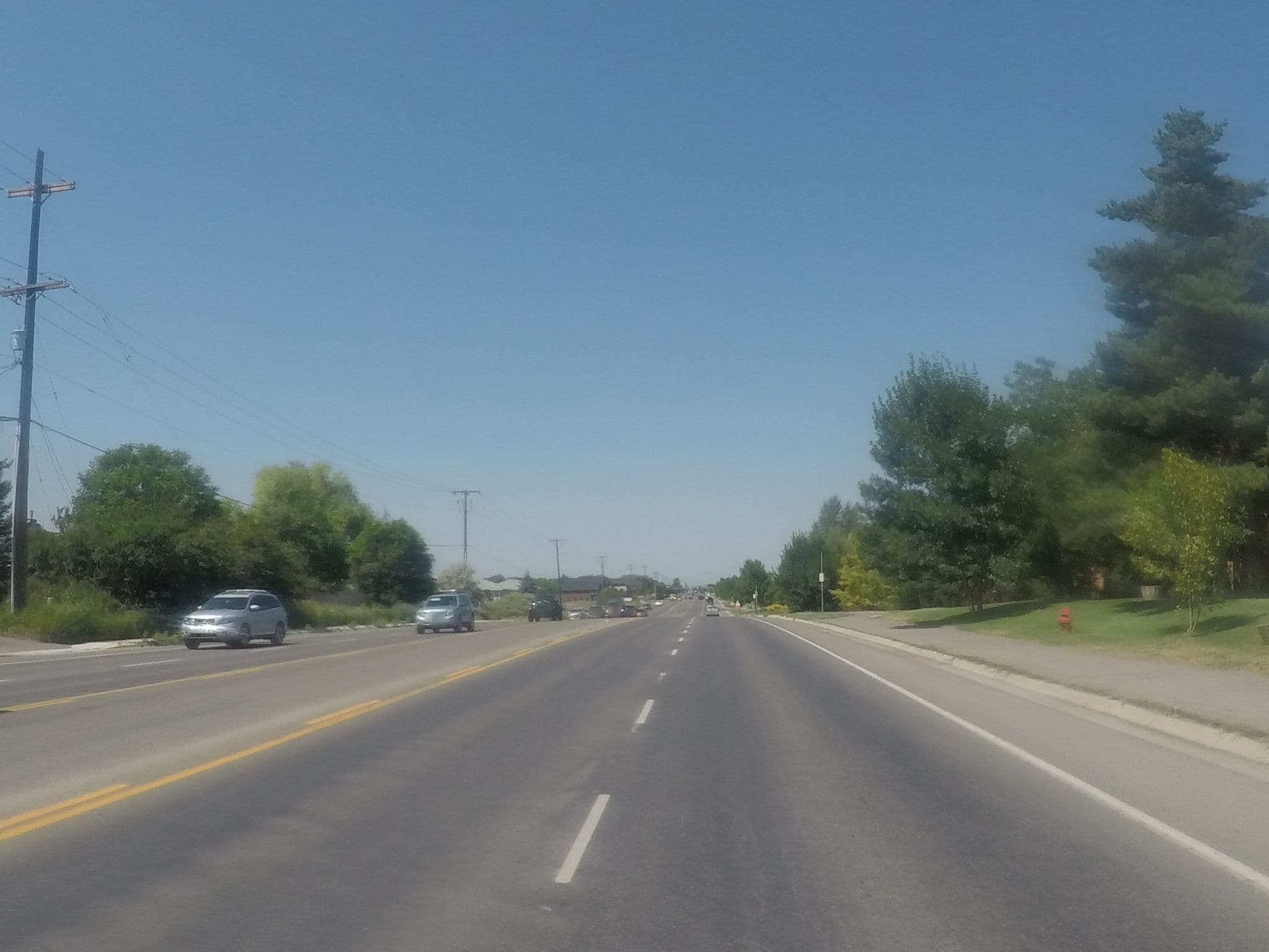 Street view near Days Inn & Suites, Bozeman — © chrisbeddow (CC BY-SA · Mapillary)