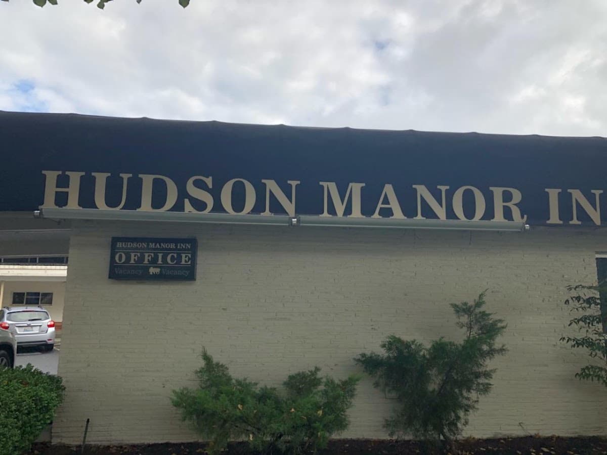 Hudson Manor Inn & Suites, Motel in Kelso