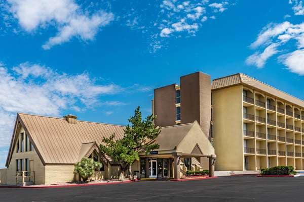 Howard Johnson by Wyndham Albuquerque Midtown, Hotel in Albuquerque