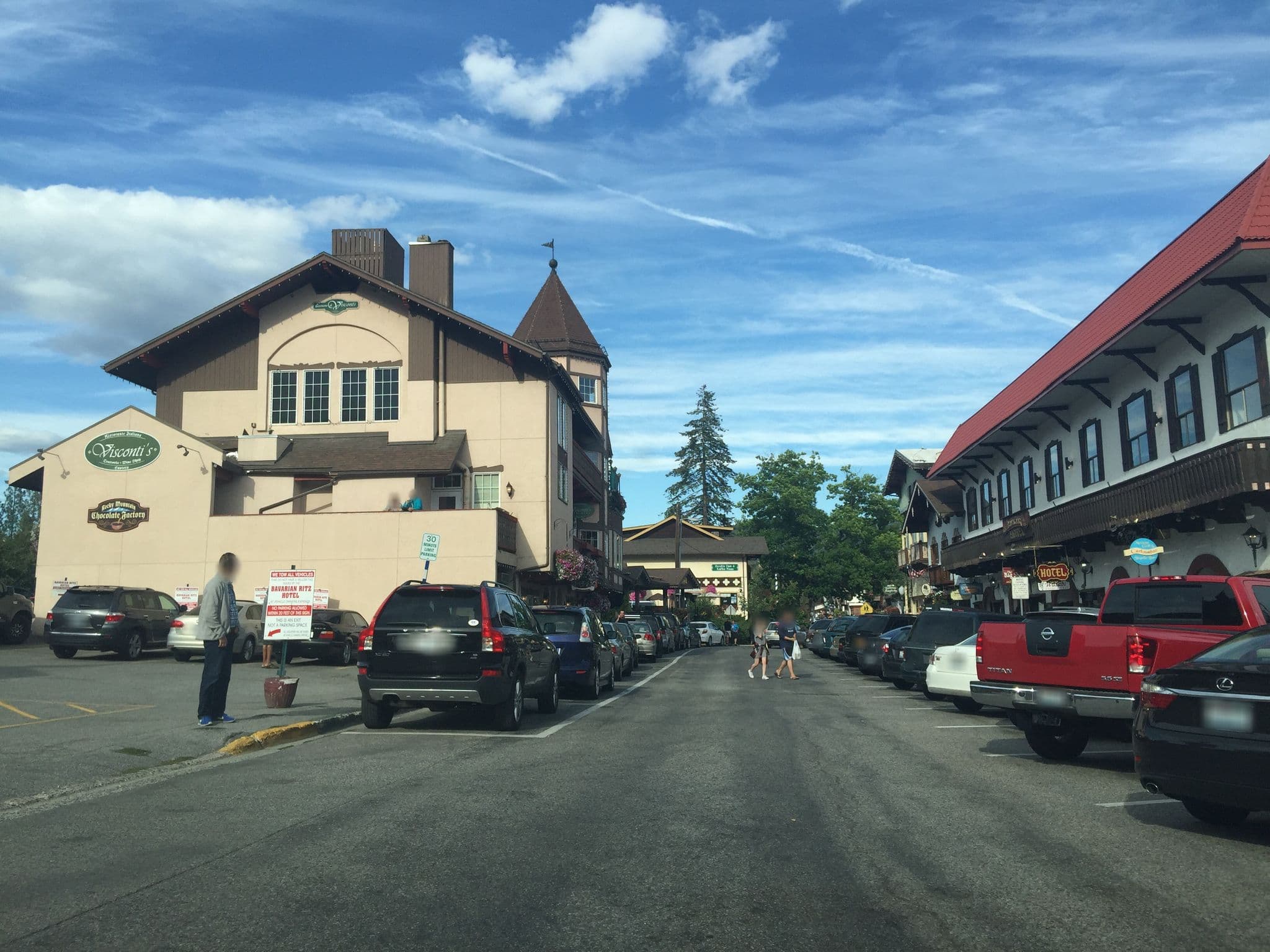 Street view near Hotel Leavenworth, Cashmere — © goobersmash (CC BY-SA · Mapillary)