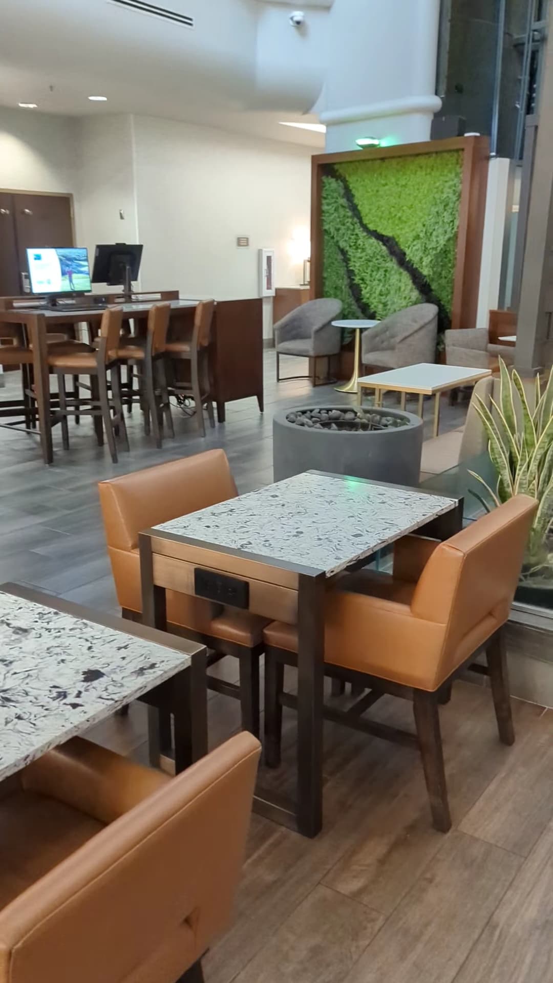 Embassy Suites by Hilton Convention Center Las Vegas, Hotel in Paradise