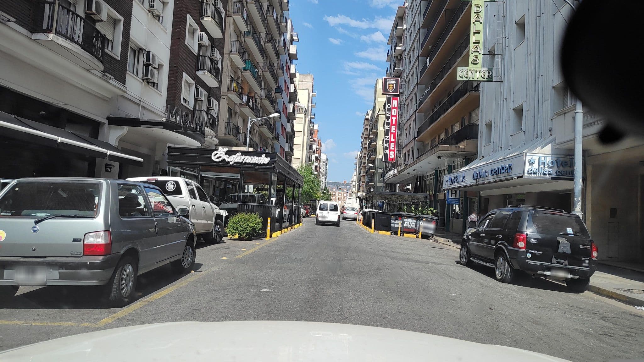 Street view near Hotel Dallas Center, Mar del Plata — © Kaart_Local (CC BY-SA · Mapillary)