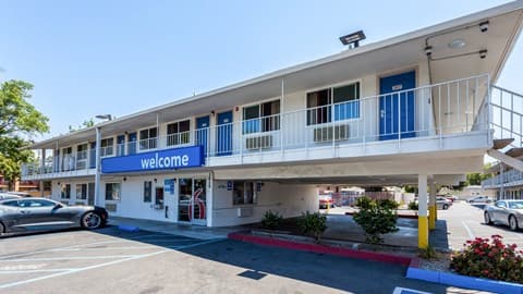 Motel 6 Sacramento Downtown, Motel in Sacramento