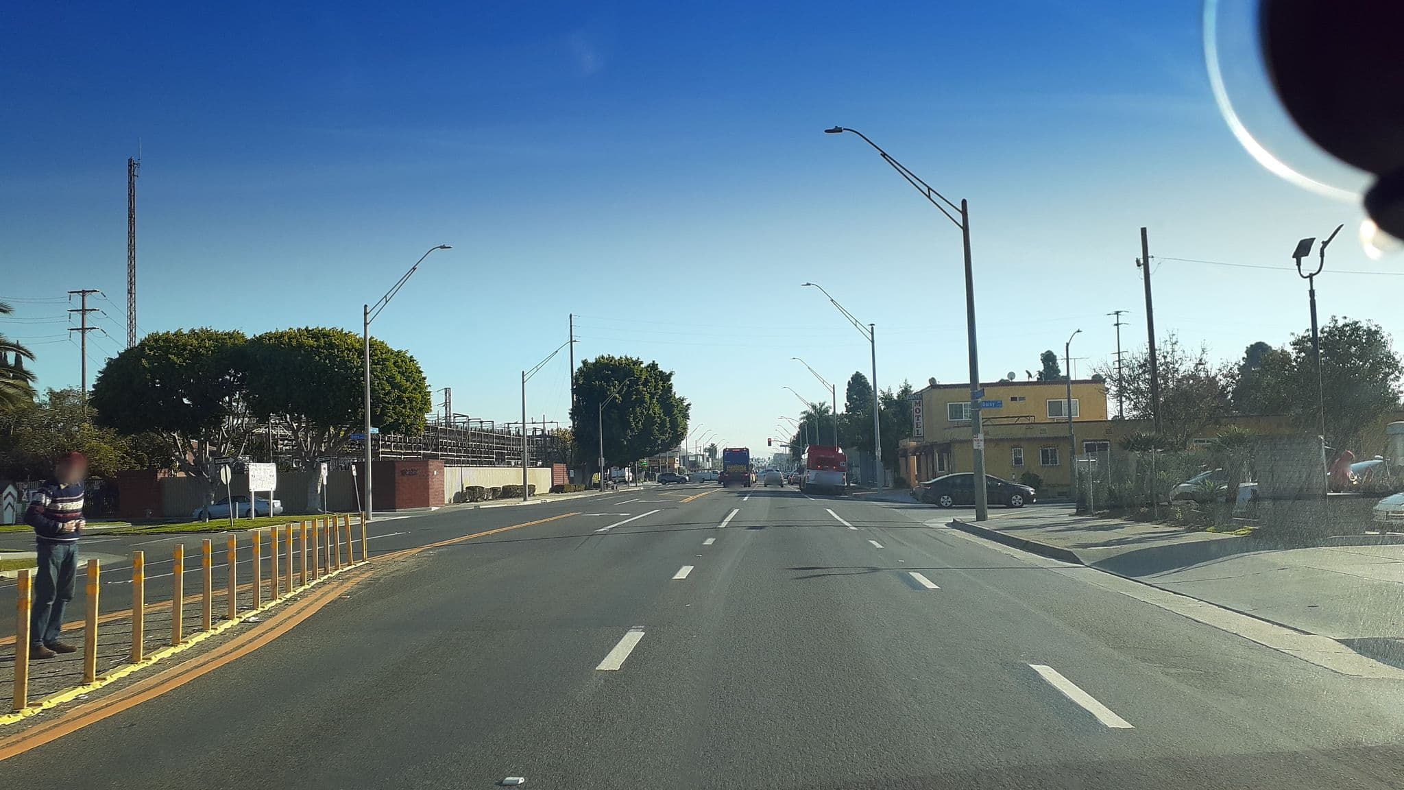Street view near Poolside Inn Motel, Long Beach — © veganmapper (CC BY-SA · Mapillary)