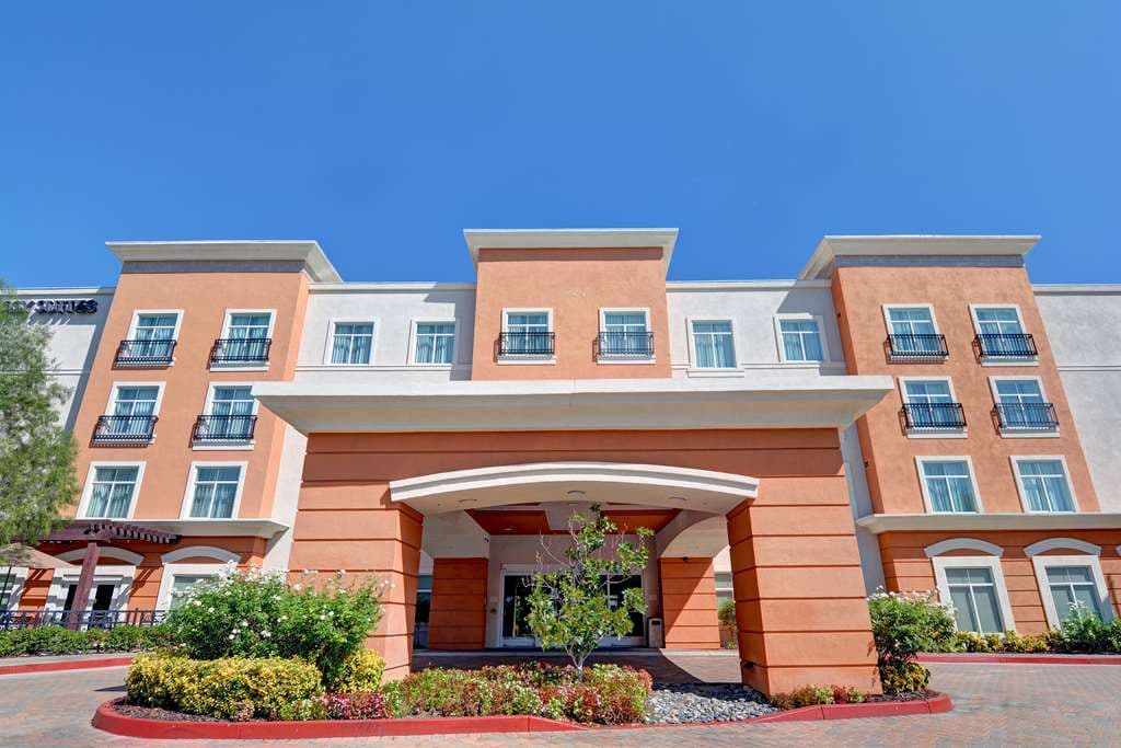 Embassy Suites by Hilton Valencia, Hotel in Valencia