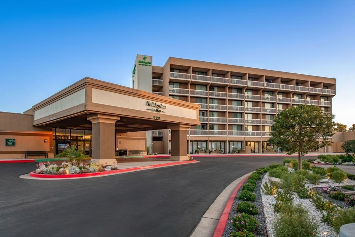 Holiday Inn Oxnard - Ventura, Hotel in El Rio