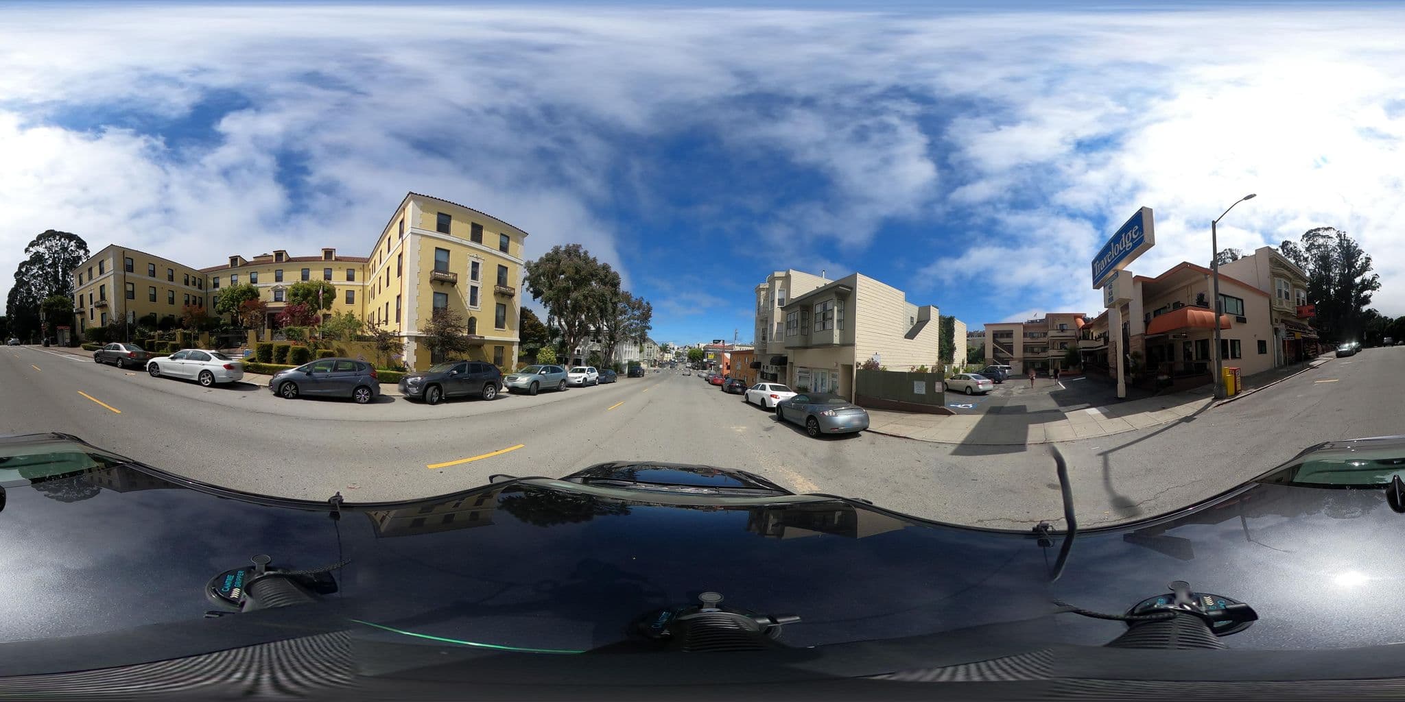 Street view near Travelodge, Chinatown