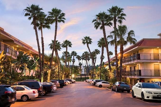 Super 8 by Wyndham San Diego Hotel Circle, Motel in San Diego