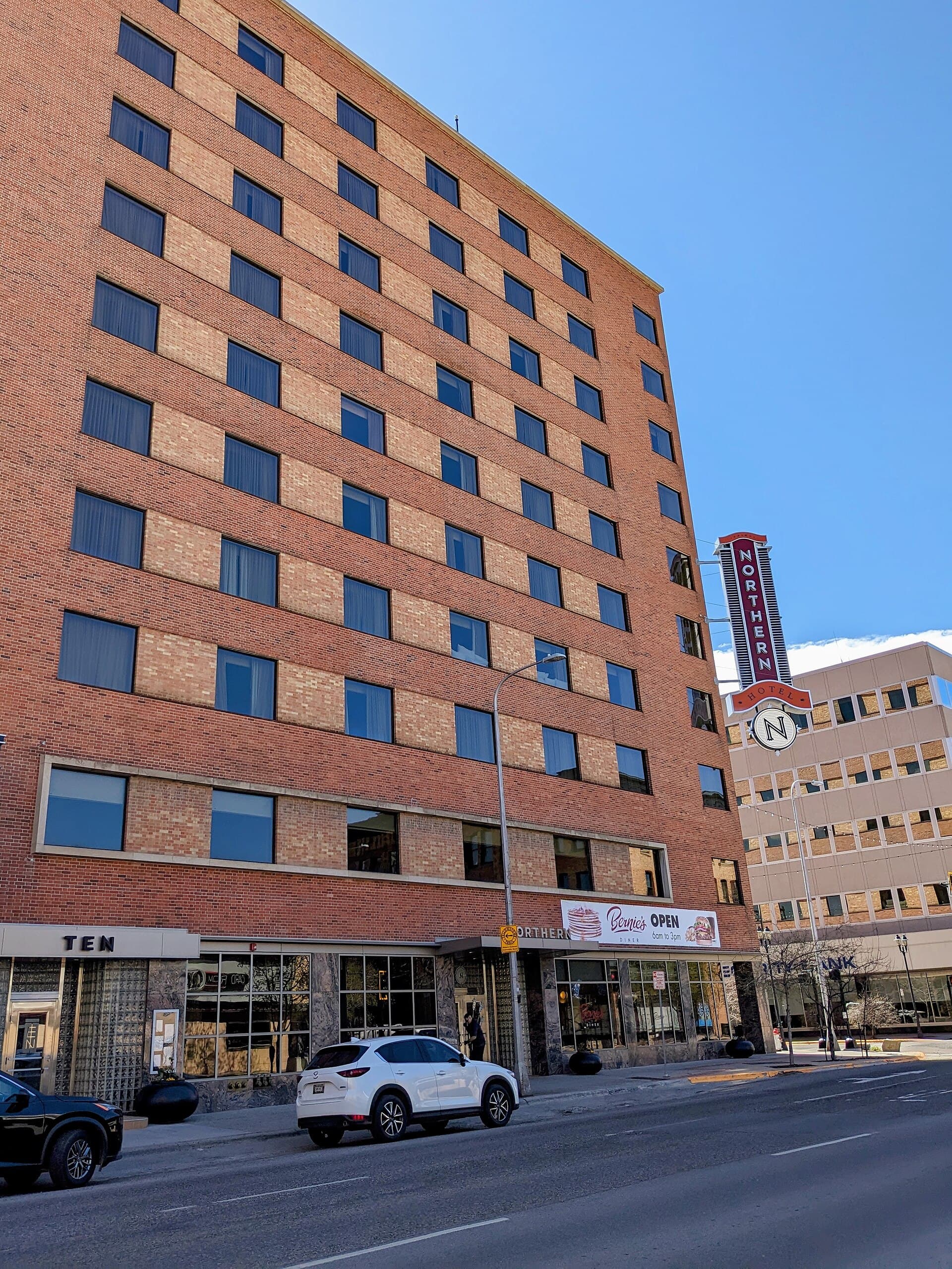 Northern Hotel (via Wikimedia Commons, CC0)
