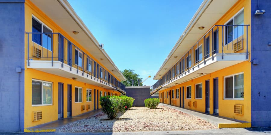 Siegel Suites Twain, Motel in Paradise