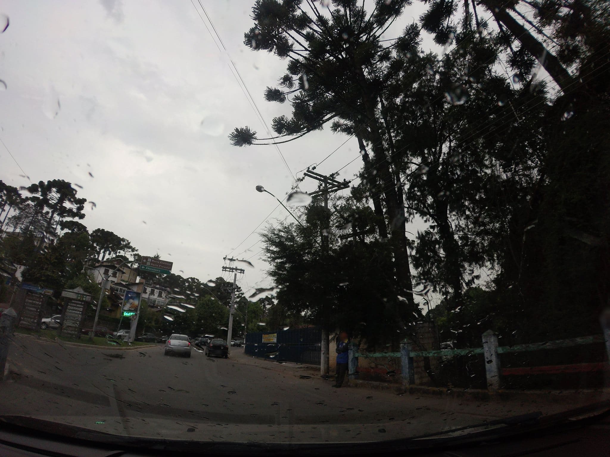 Street view near C Jordão - Estac Camper 1, Campos do Jordão — © andersoal (CC BY-SA · Mapillary)
