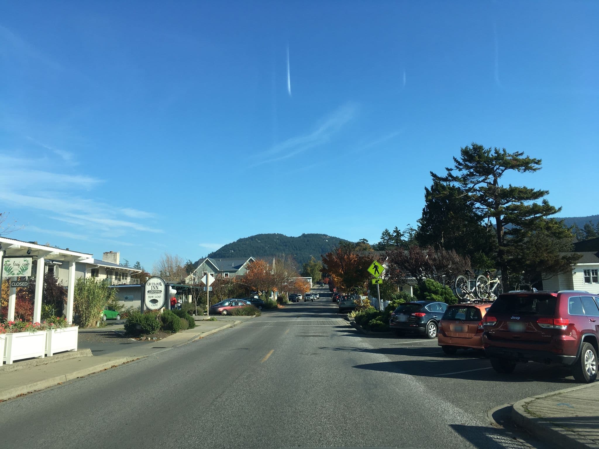 Street view near Outlook Inn, Friday Harbor — © almccon (CC BY-SA · Mapillary)