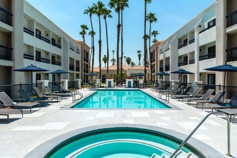 Courtyard Palm Springs, Hotel in Palm Springs
