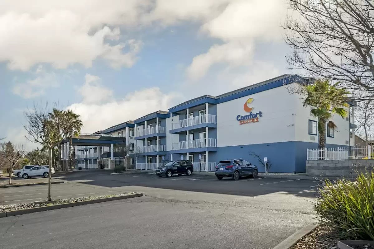 Comfort Suites Red Bluff Near I-5, Hotel in Red Bluff