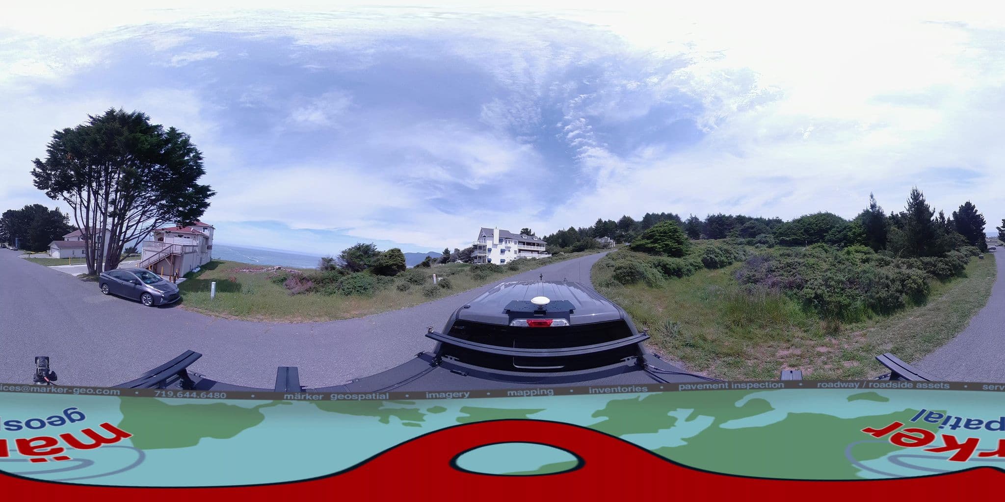 Street view near Cliffhouse at Shelter Cove, Redway — © marker_geo1 (CC BY-SA · Mapillary)