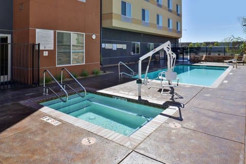 Fairfield Inn & Suites Sacramento Airport Woodland, Hotel in Woodland