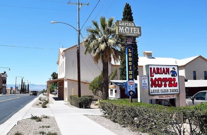 Larian Motel, Motel in Tombstone