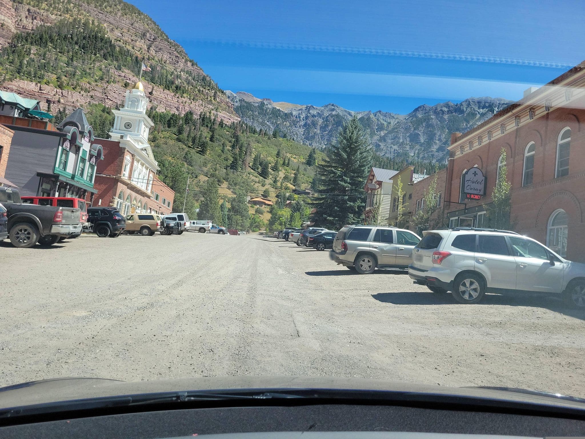 Street view near Hotel Ouray, Ouray — © Montrose_Lyle (CC BY-SA · Mapillary)