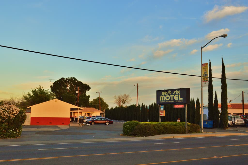 Best Six Motel, Motel in Fruitridge Pocket