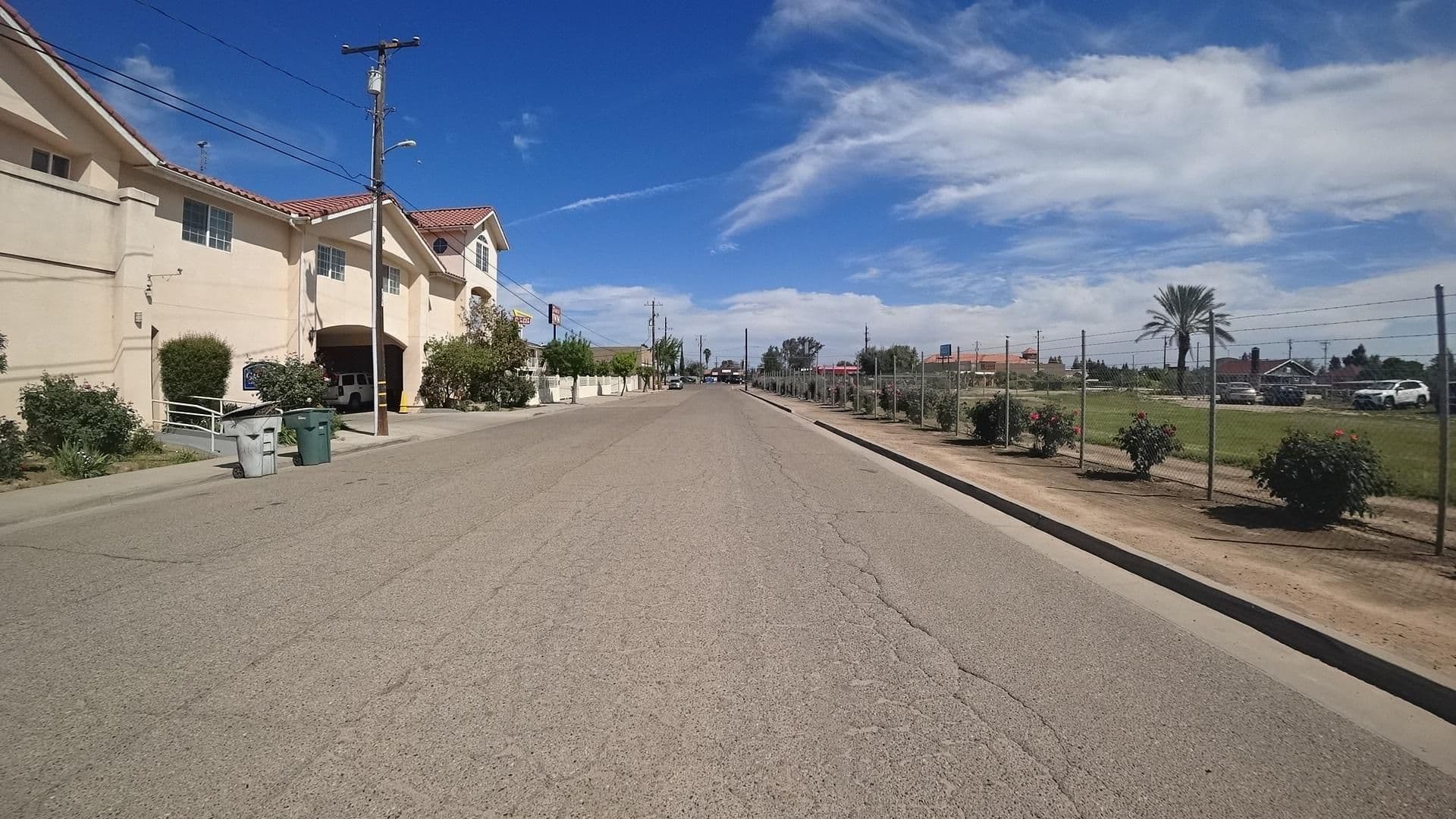 Street view near Garden Inn & Suites, Old Fig Garden — © marker_geo (CC BY-SA · Mapillary)