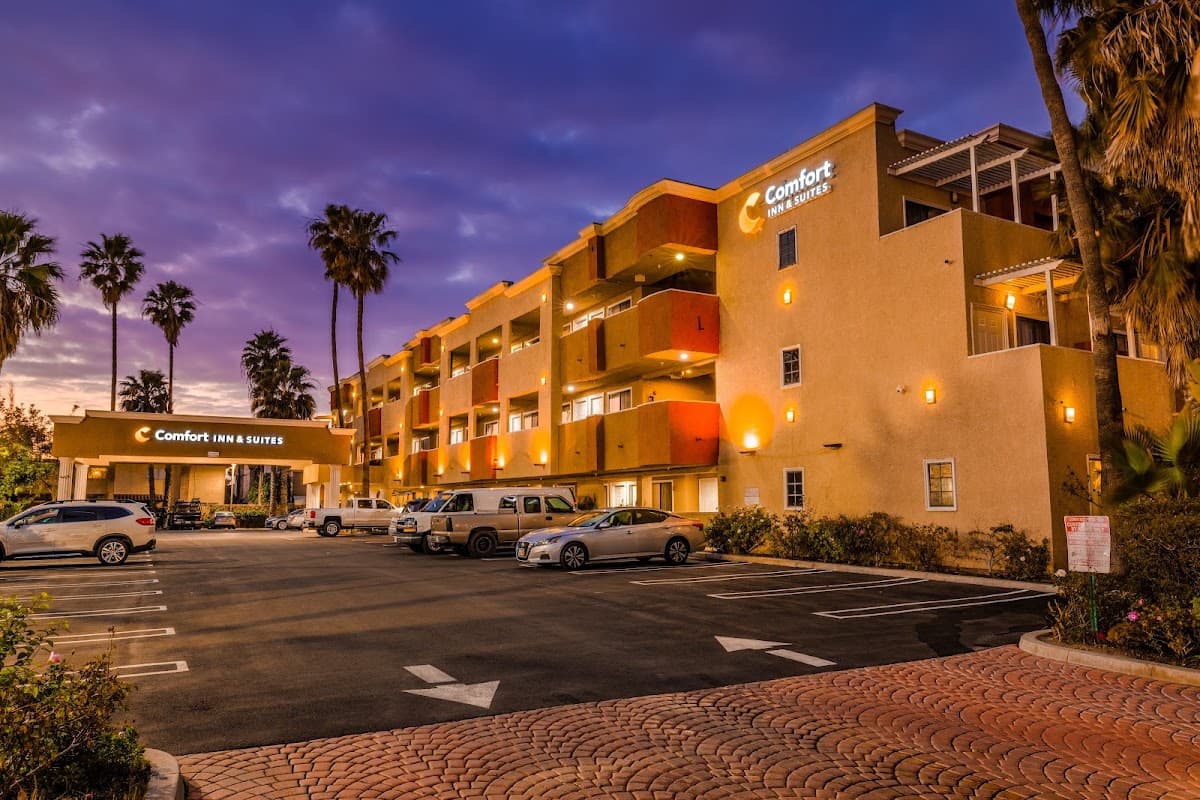 Comfort Inn & Suites Huntington Beach, Hotel in Midway City