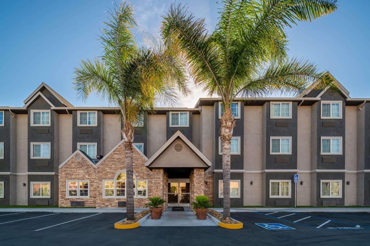 Microtel Inn & Suites by Wyndham Tracy, Hotel in Tracy