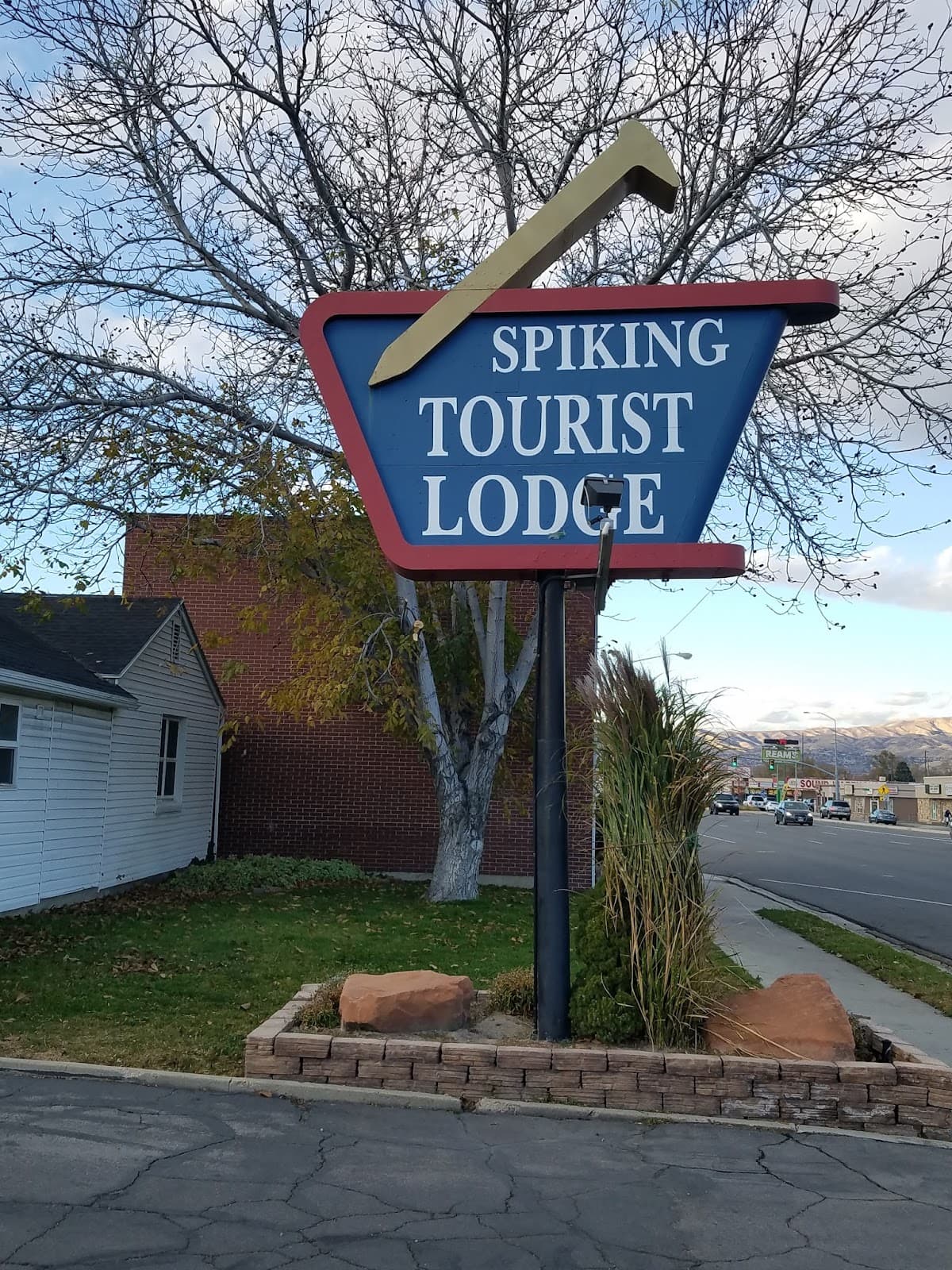 Spiking Tourist Lodge, Hotel in South Salt Lake