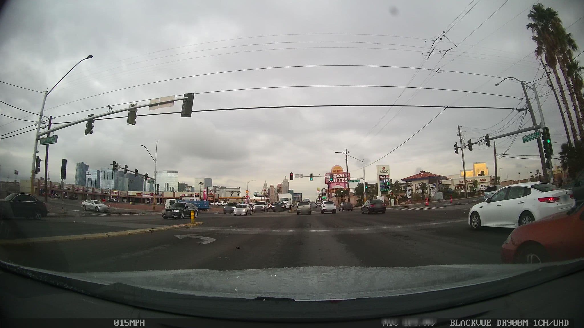 Street view near La Quinta Inn & Suites by Wyndham LV Tropicana Stadium, Paradise — © kaart_3 (CC BY-SA · Mapillary)