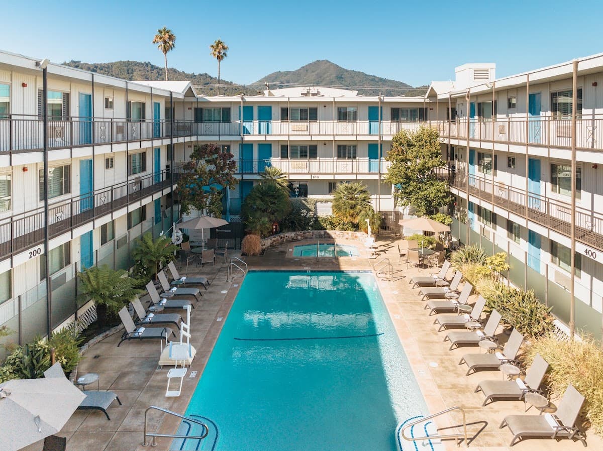 Marin Suites Hotel, Hotel in Corte Madera