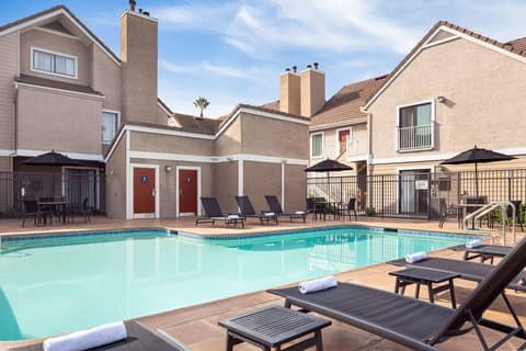 Residence Inn Long Beach, Hotel in Signal Hill