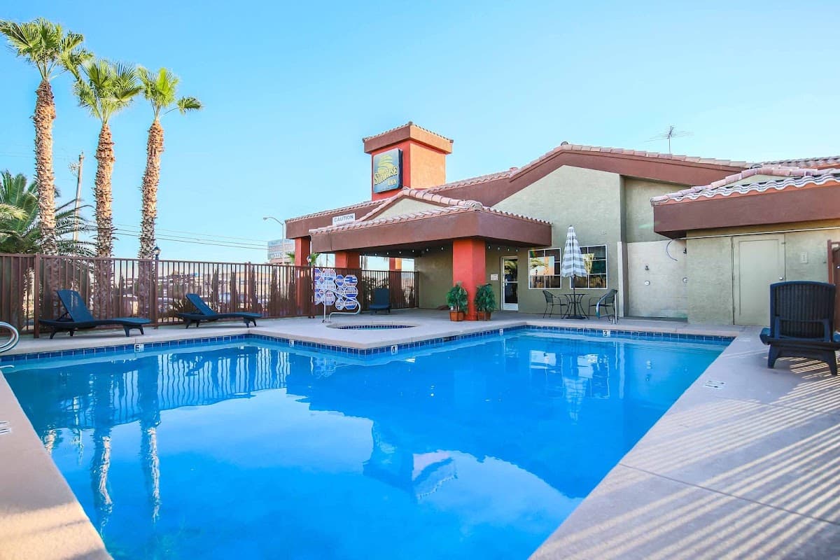 Sunrise Inn, Hotel in North Las Vegas