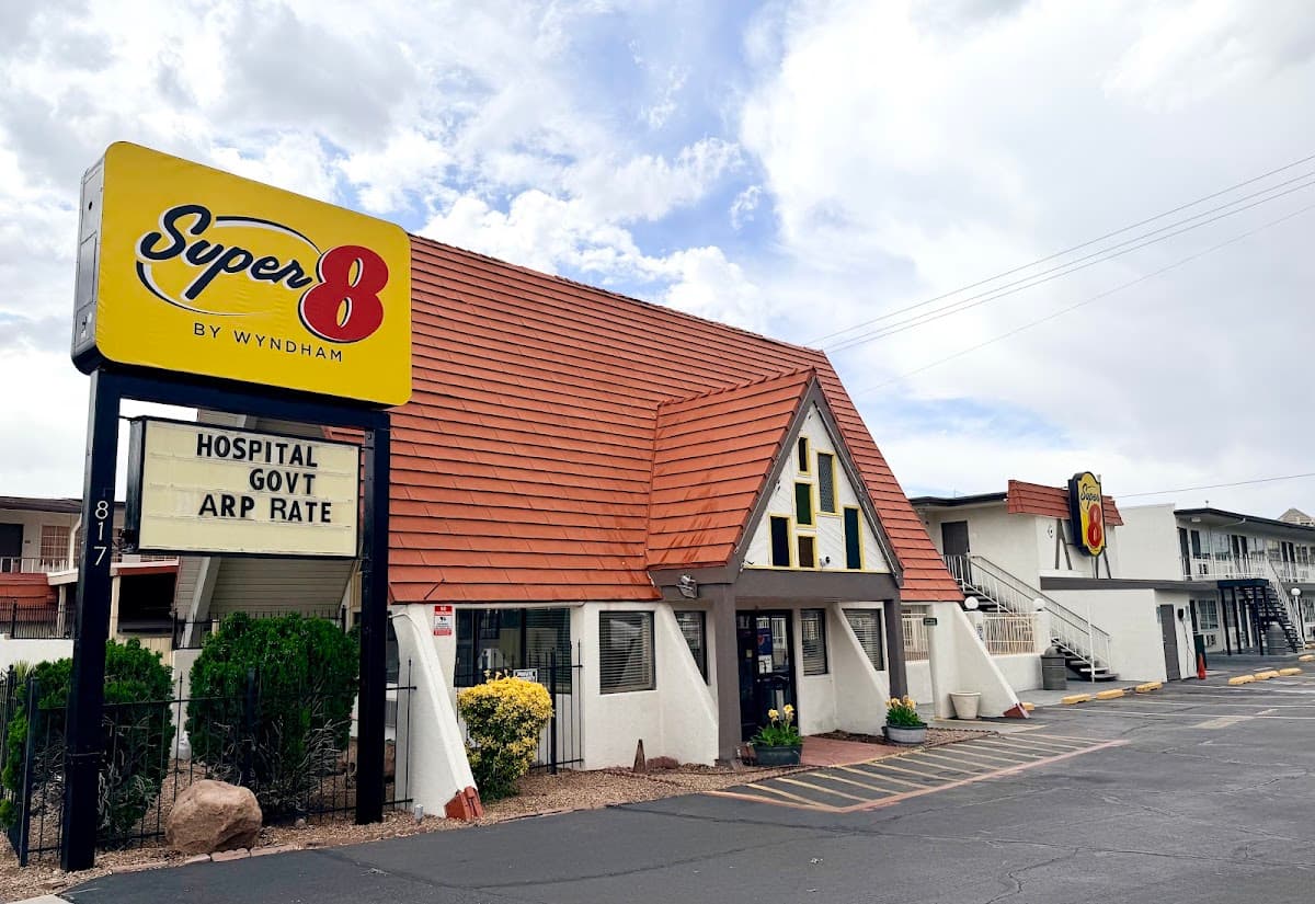Super 8 by Wyndham Albuquerque Downtown, Motel in Albuquerque