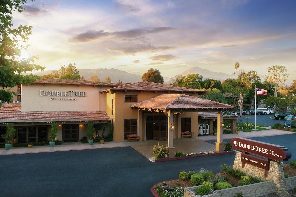 DoubleTree by Hilton Claremont, Hotel in Claremont
