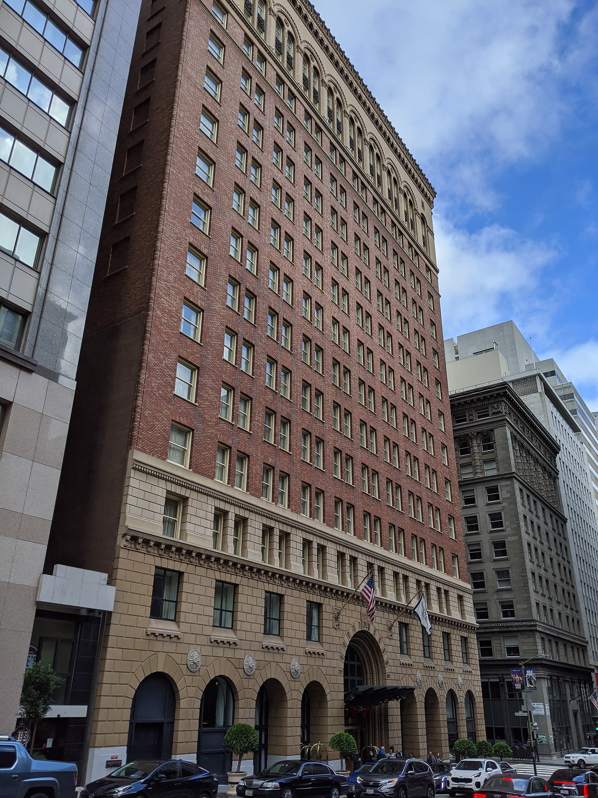 Omni San Francisco Hotel (via Wikimedia Commons, CC0)