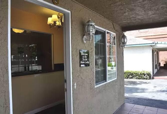 Tustin Motor Lodge, Motel in Tustin