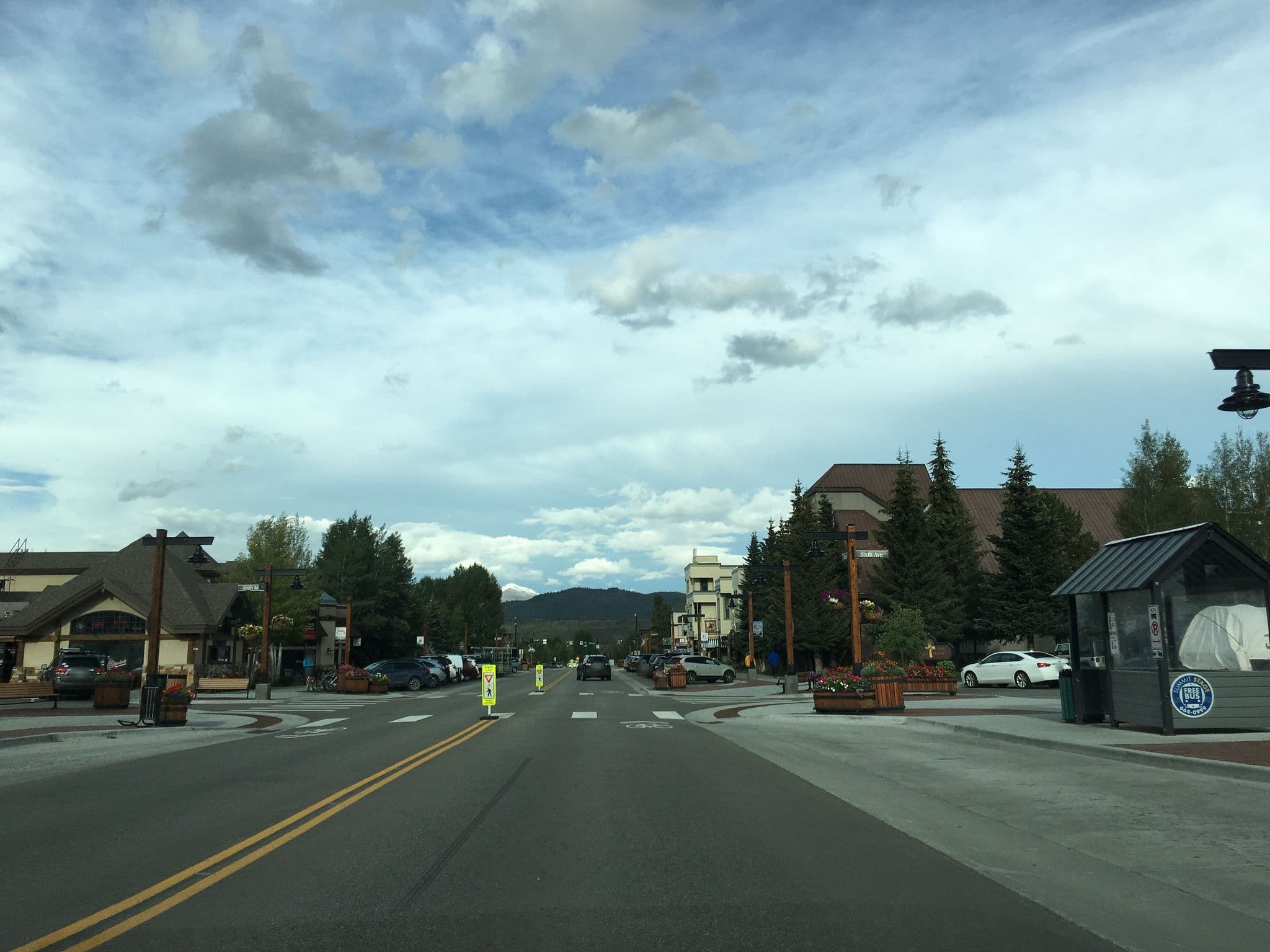 Street view near Foote’s Rest Hotel, Silverthorne — © talllguy (CC BY-SA · Mapillary)