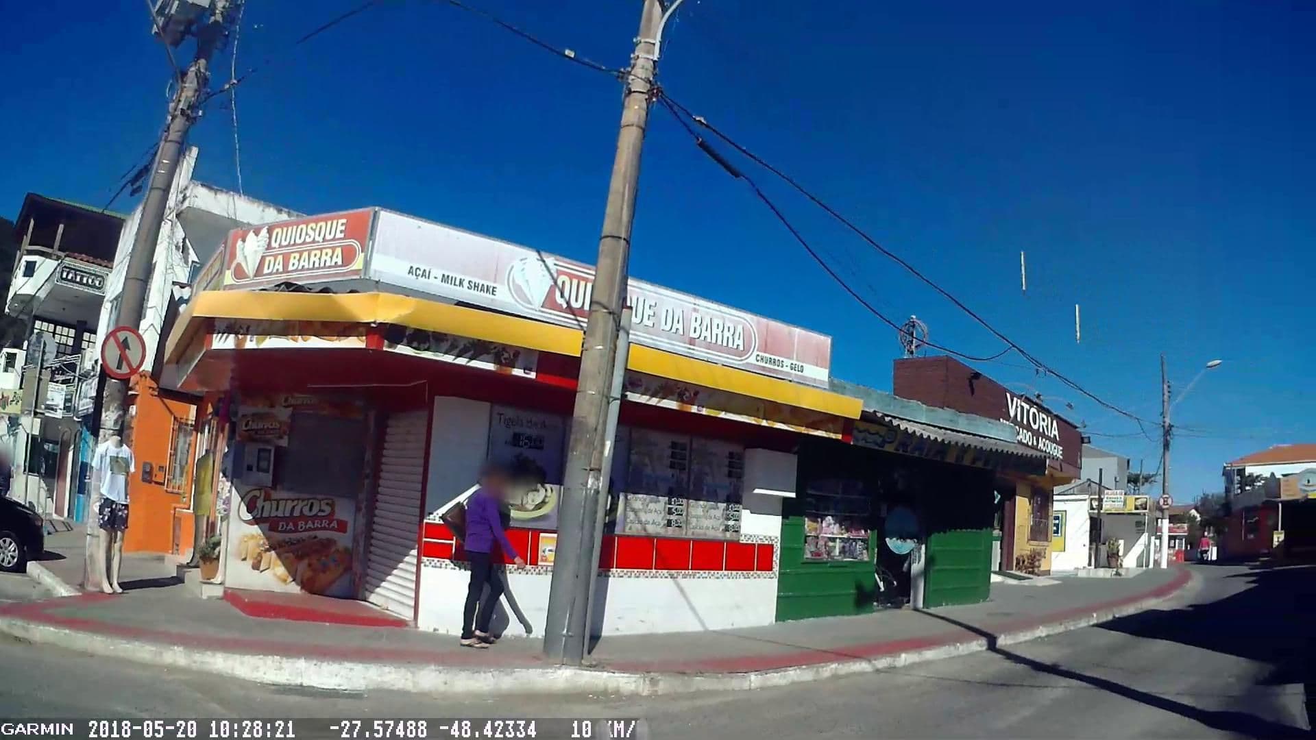 Street view near Sea Wolf Surf Hostel, Lagoa — © tomio (CC BY-SA · Mapillary)