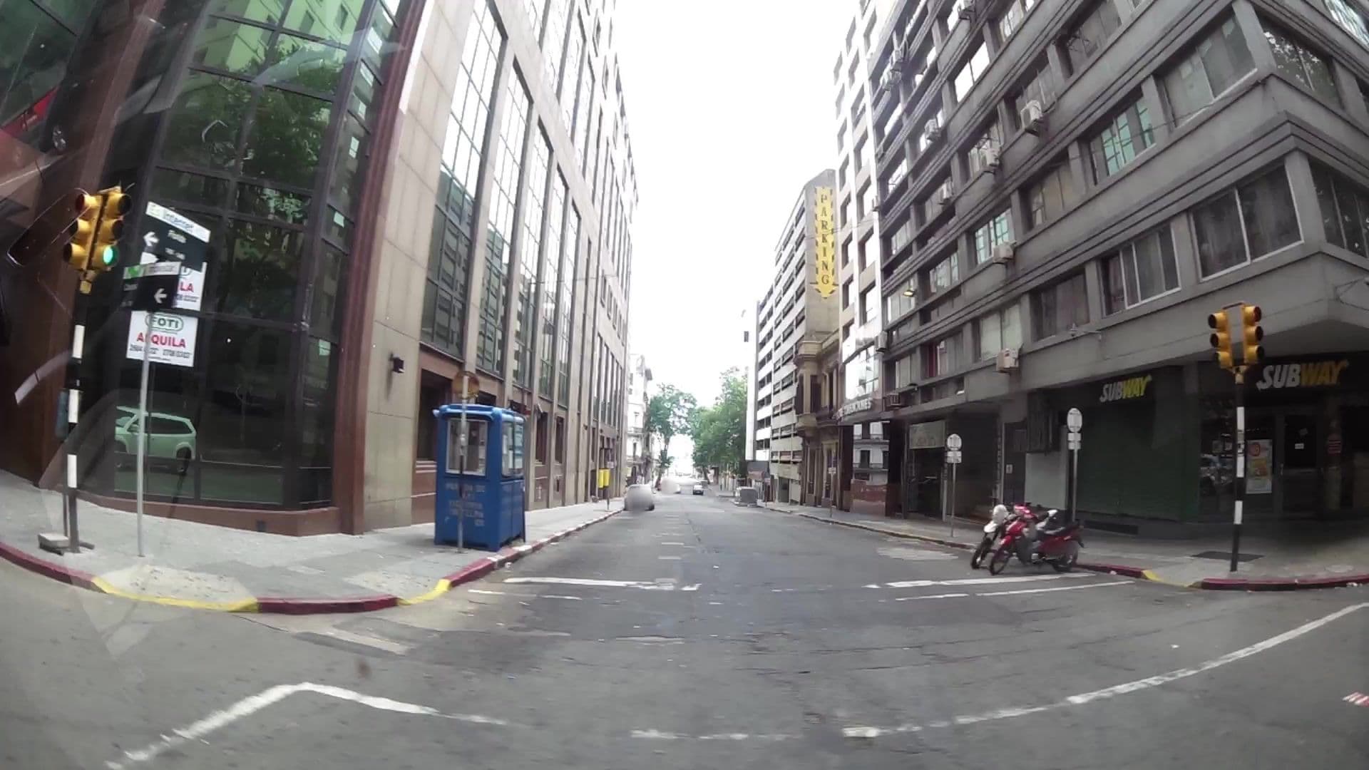 Street view near Holiday Inn, Montevideo — © kaartcam (CC BY-SA · Mapillary)