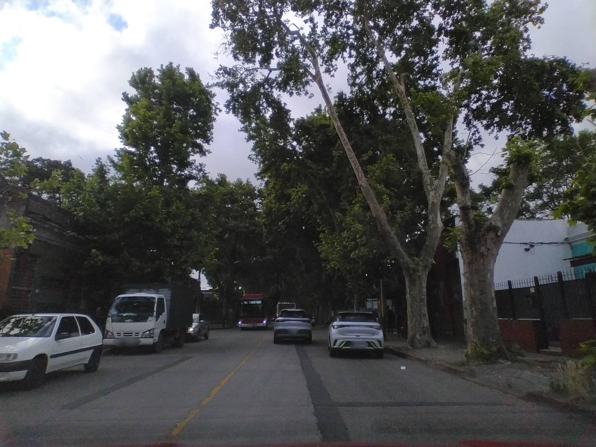 Street view near Hospedaje Union, Montevideo — © freesoft_Uy (CC BY-SA · Mapillary)