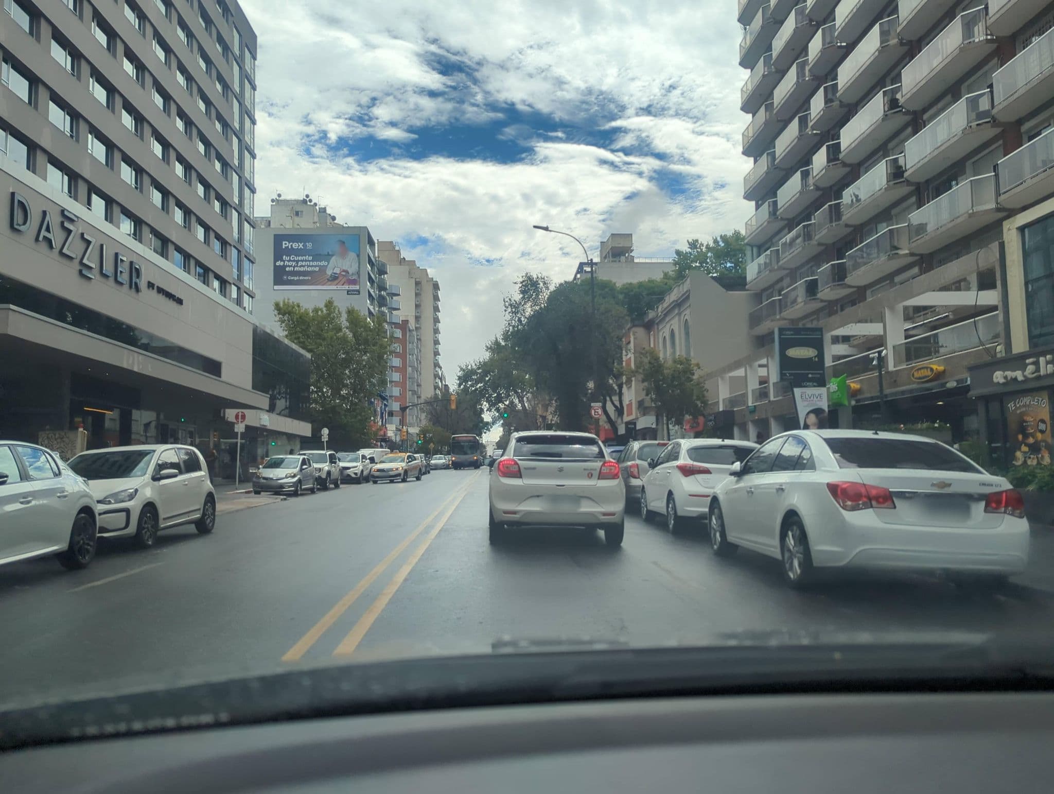 Street view near ibis Styles Montevideo Biarritz, Montevideo — © sirgabouy (CC BY-SA · Mapillary)