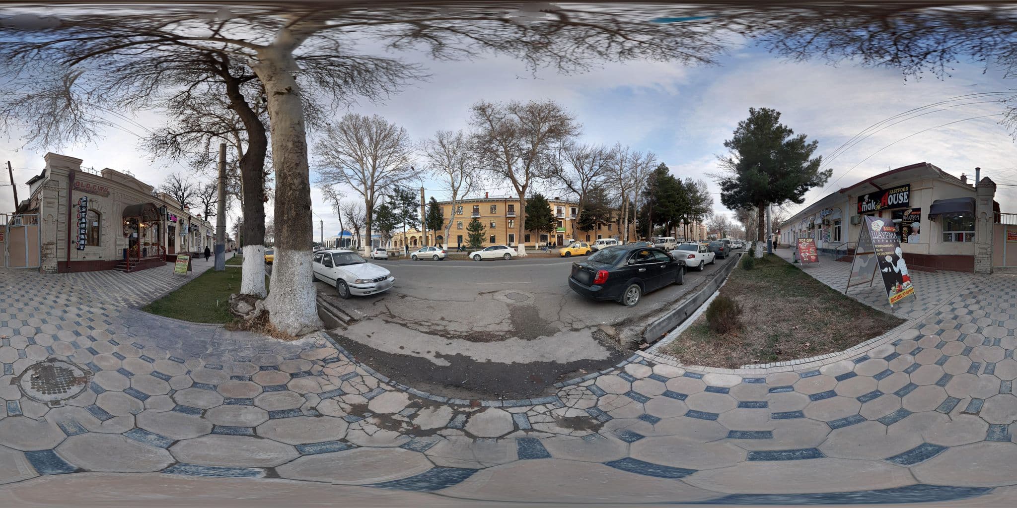 Street view near Sim Sim, Samarkand