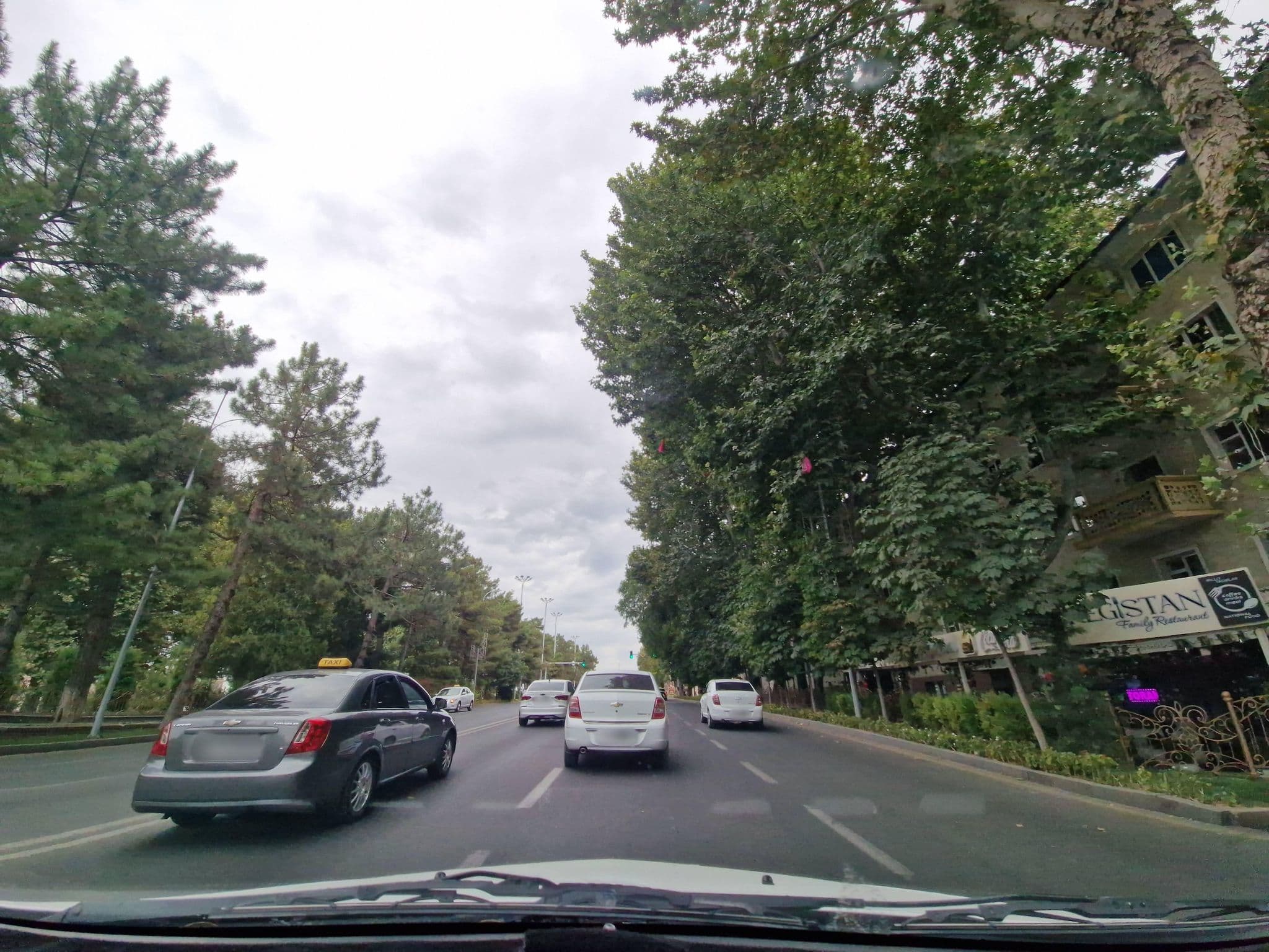 Street view near Mickey Sweet House apartment-hostel, Samarkand