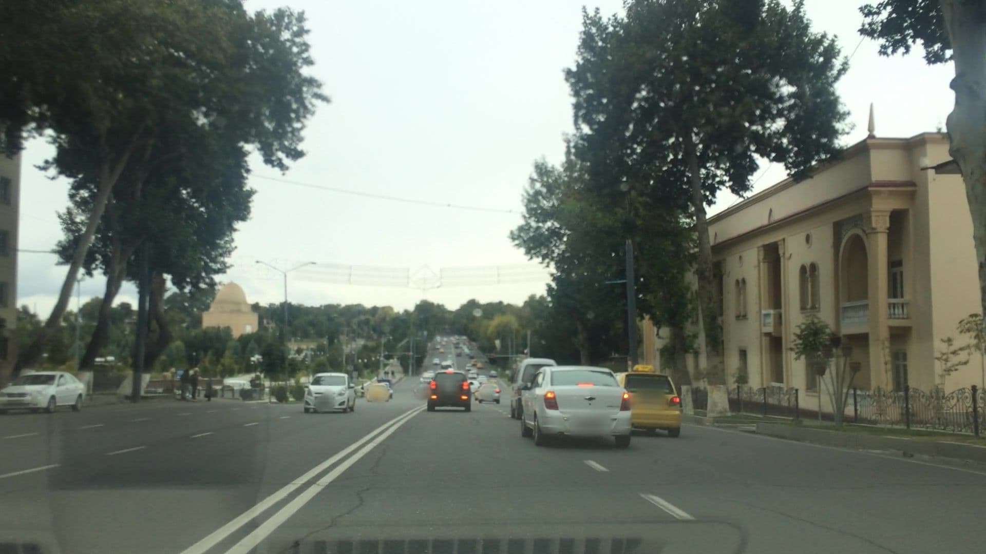Street view near Registan Hostel, Samarkand