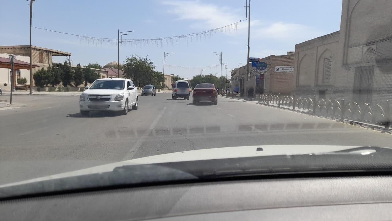 Street view near Hotel Shoxtut, Bukhara