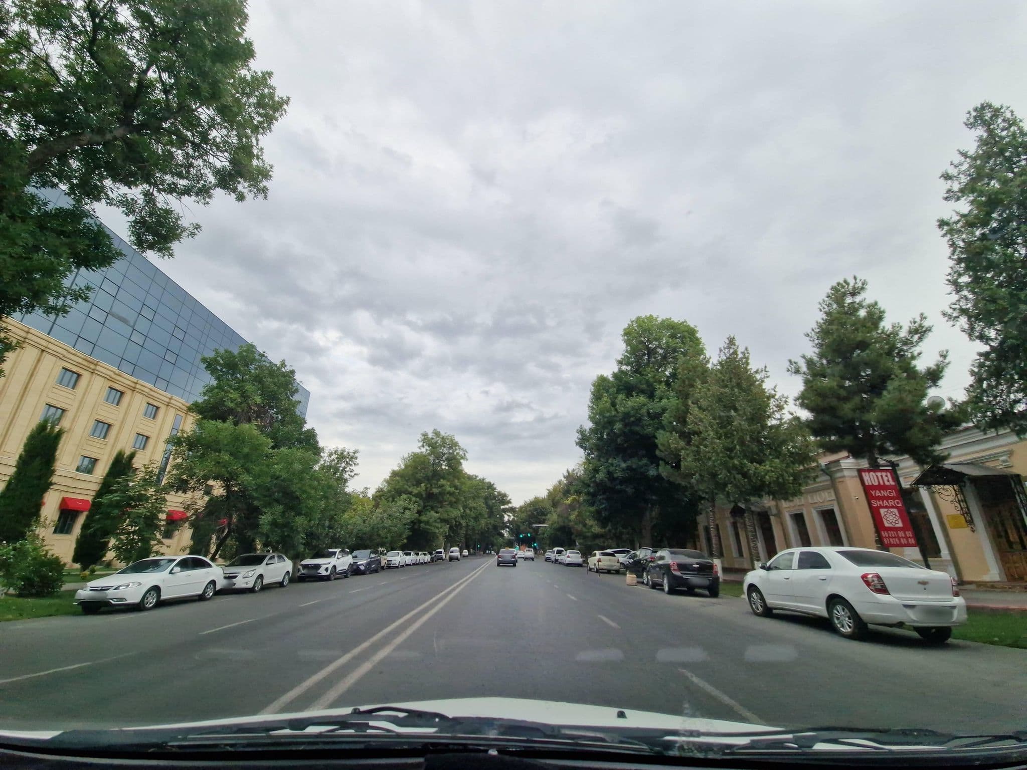 Street view near Hotel Yangi Sharq, Samarkand